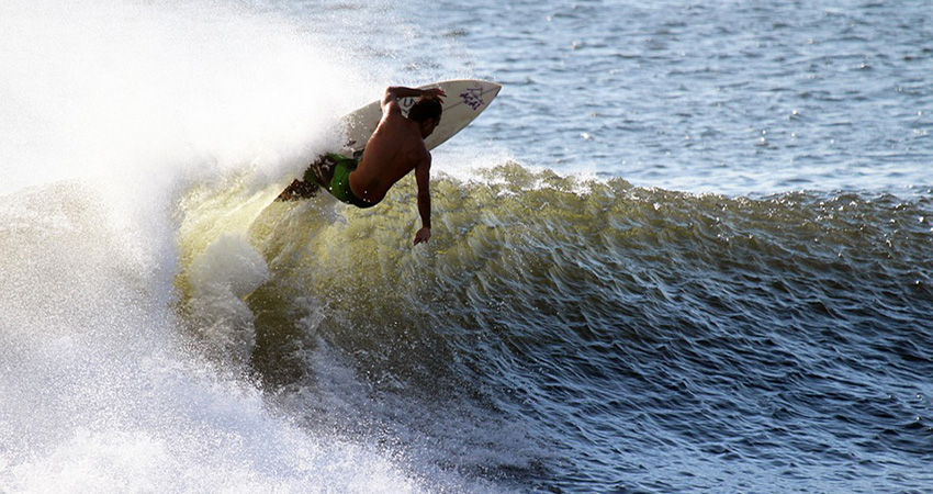 Attractions & Activities - Outer Banks Delaware - Beach Surfing